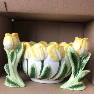 Vintage 1987 Yellow Tulip Ceramic Bowl- Tulip Time by Mann